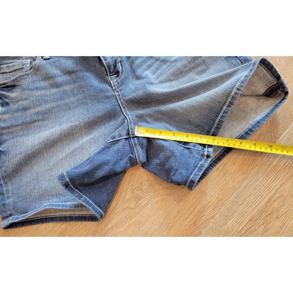 Torrid jean shorts denim size 16 stretchy womens - Picture 4 of 8